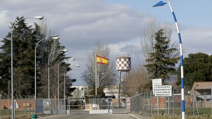 Entrada del Acuartelamiento A&eacute;reo de Getafe (Madrid).