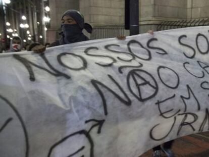 Manifestaci&oacute;n contra la gesti&oacute;n del gobernador de S&atilde;o Paulo.