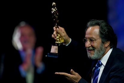 En mayo de 2011 el director Jorge Fons recibió el Ariel de Oro durante la LIII edición de los Premios Ariel, en Ciudad de México.