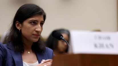 La presidenta de la Comisión Federal de Comercio (FTC), Lina Khan, en el Capitolio en Washington, en 2023.