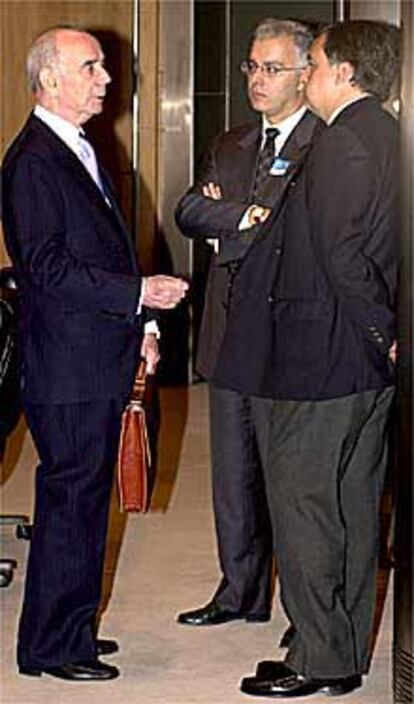 Cardenal, junto a los fiscales Eleuterio González y Fernando Herrero.