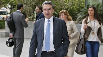 El alcalde de Cullera, Ernesto Sanjuán, este viernes en la Ciudad de la Justicia de Valencia.