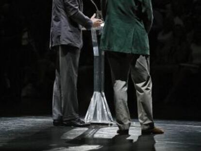 González presenta la nueva temporada de los Teatros del Canal.