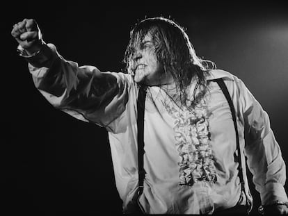 Meat Loaf, durante un concierto en Estados Unidos en 1978. El músico falleció el 20 de enero con su esposa Deborah a su lado, por causas que no han trascendido.