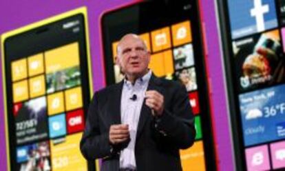 Steve Ballmer, consejero delegado de Microsoft, durante la presentaci&oacute;n de Windows Phone 8.