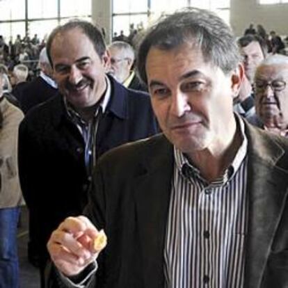 CiU y PSC se disputan los comicios catalanes con el pacto fiscal de fondo