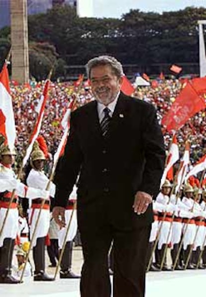 Lula, entra en el palacio presidencial tras la ceremonia de investidura, ayer.