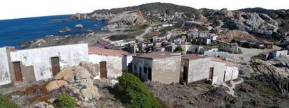 Los bungalós del Club Med antes de su deconstrucción.