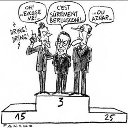 Viñeta de Pancho publicada ayer por <i>Le Monde</i>. Tony Blair recibe una llamada telefónica y dice: "Oh, perdonad"; Gerhard Schröder: "Es seguramente Berlusconi..."; y Jacques Chirac: "...o Aznar..."