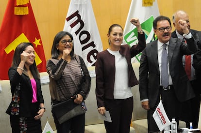 Claudia Sheinbaum con dirigentes de Morena, Partido Verde y Partido del Trabajo, el 13 de septiembre en Ciudad de México.