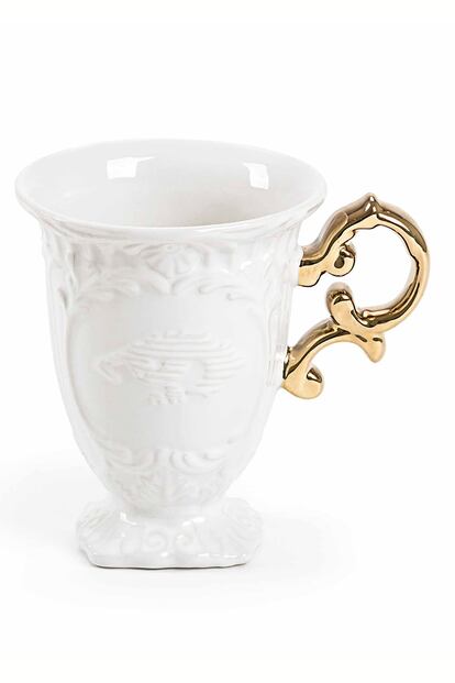 Taza de porcelana de Seletti (24€ en Yoox.com).