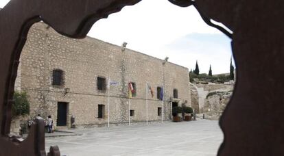 Patio de Armas del castillo de Santa Bárbara de Alicante, que podrá ser alquilado por 306 euros la hora.