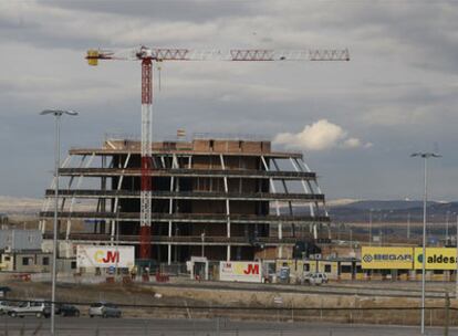 Obras del edificio del Instituto de Medicina Legal, proyecto del arquitecto Zaera-Polo.