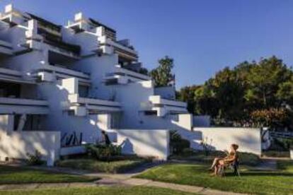 Edificio Canopus, del arquitecto Francisco Javier Sáenz de Oiza (1963), en Mallorca.