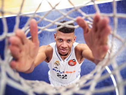 Walter Tavares, este martes en una de las pistas de baloncesto de Valdebebas.