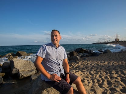 Francisco J. Doblas-Reyes, investigador del Centro Nacional de Supercomputación de Barcelona, en la playa de Badalona, en Barcelona, el 2 de agosto.