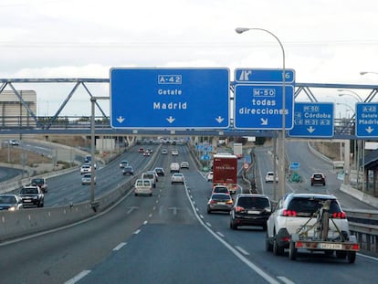 Vista de la carretera de Toledo, en sentido entrada a Madrid, en el retorno del puente del Pilar el pasado domingo.