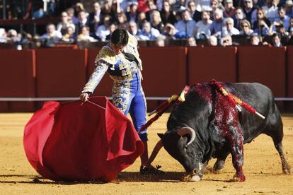 Rivera Ordóñez, en el primero de su tarde, en La Maestranza.