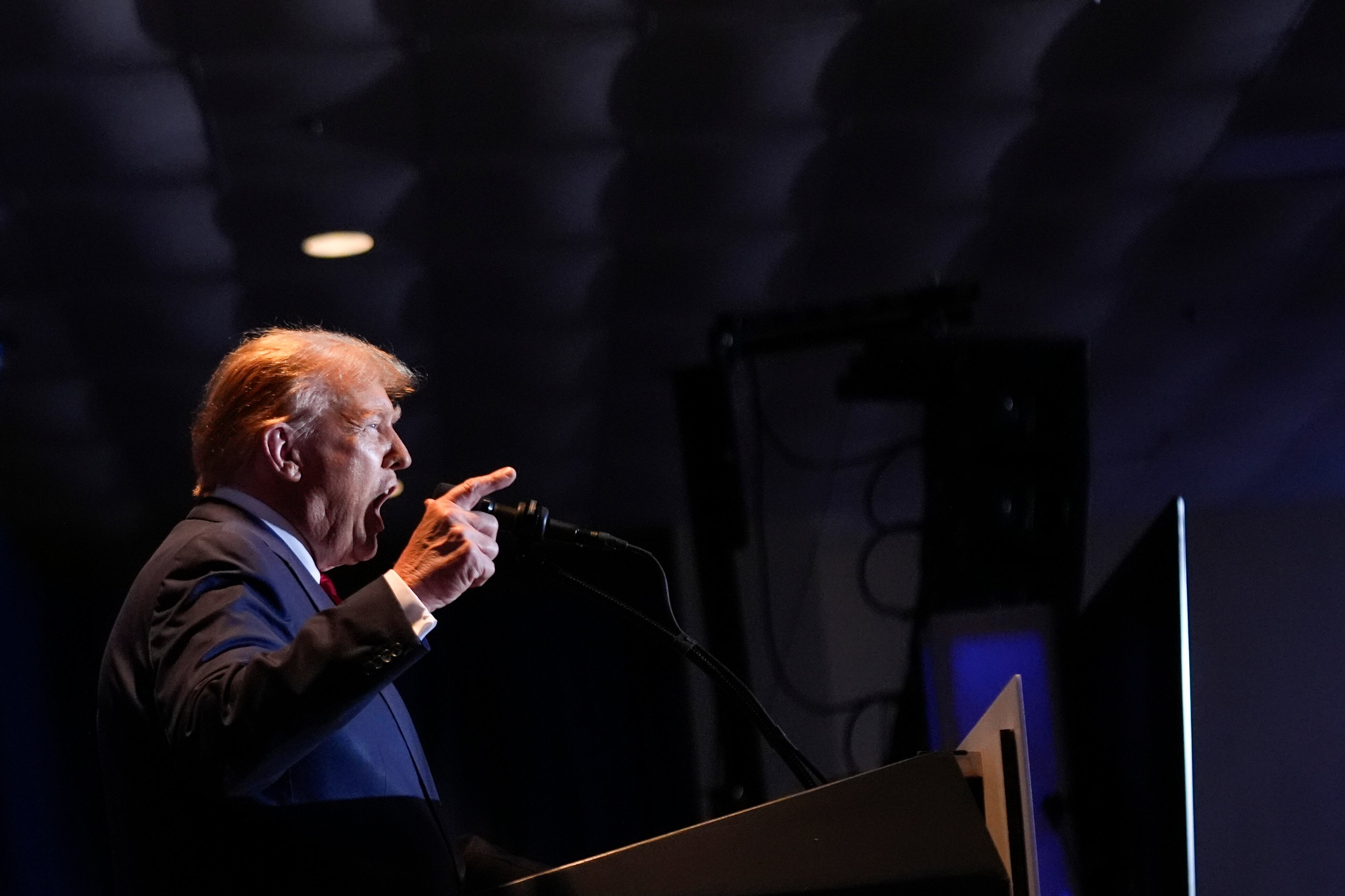 Donald Trump, en un momento de su discurso en el recinto ferial estatal de Carolina del Sur en Columbia, este sábado. 