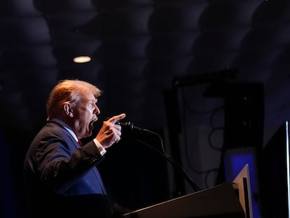 Donald Trump, durante el discurso que concedió después de que los medios le adjudicasen la victoria en Carolina del Sur, el sábado en Columbia, la capital.