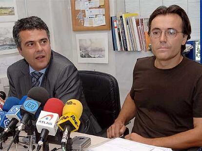 Javier de Luis (a la derecha) y Rafael Duarte, ayer, en Marbella.