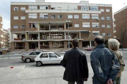 El edificio de la calle de Carmen Martín Gaite, en Leganés, donde se suicidaron los terrroristas.