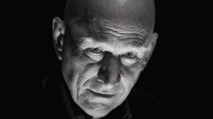 Sebastião Salgado no museu CaixaFórum de Madri. / BERNARDO PEREZ (EL PAÍS)