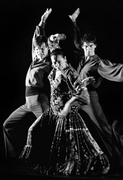 La bailaora Cristina Hoyos, en el Teatro de la Zarzuela de Madrid el 18 de septiembre de 1995.