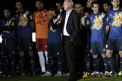 Cruyff, antes del inicio del encuentro.