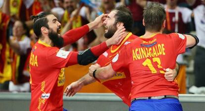Maqueda y Aginagalde celebran la victoria con Cañellas