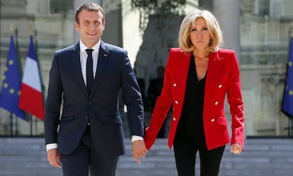 El presidente francés Emmanuel Macron y su esposa Brigitte Macron en el Elíseo el pasado 6 de julio.