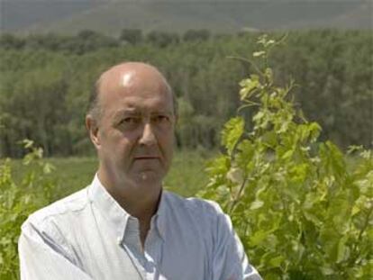 Julián Chivite, en los viñedos de la familia.