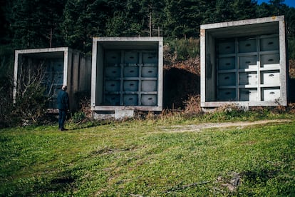 Cementerio municipal de Fisterra (A Coruña) que diseñó el arquitecto César Portela hace 25 años. 