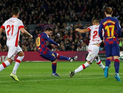 Messi marca su segundo gol ante el Mallorca. 
