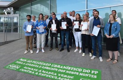 Vecinos afectados por la ciudad deportiva del Celta de Vigo presentan alegaciones contra el proyecto ante la Xunta el pasado septiembre.