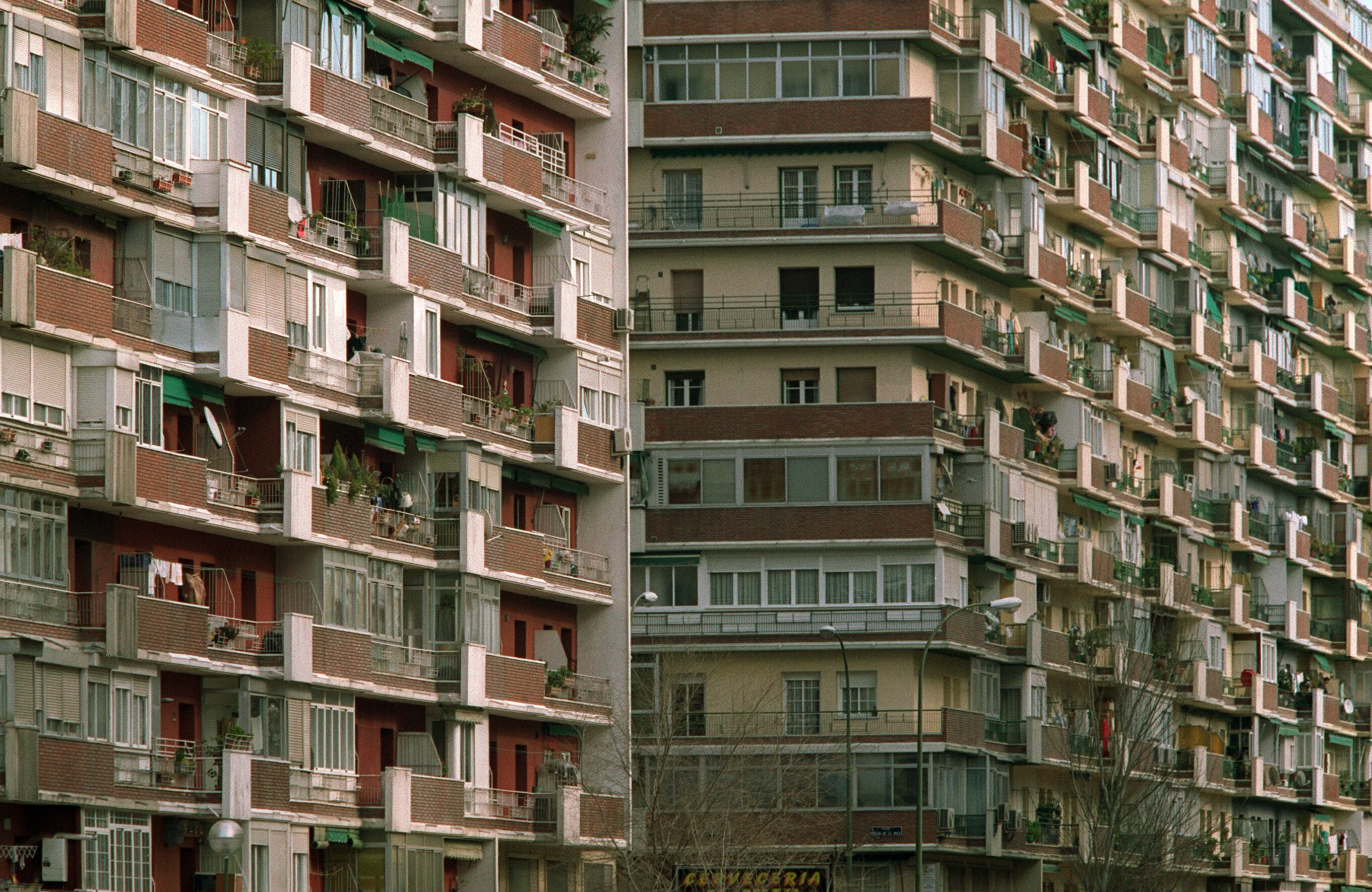 Bloque de viviendas en el barrio de la Concepción de Madrid.