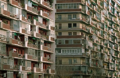 Viviendas como colmenas en el barrio de La Concepción de Madrid.