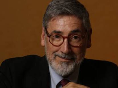 El director John Landis posa en un hotel en Madrid.