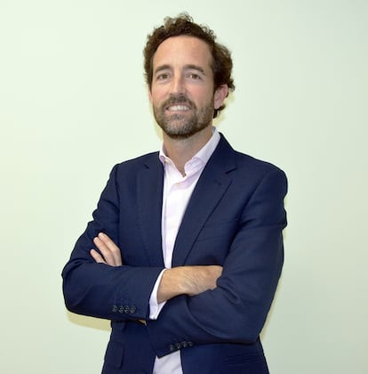 Coverflex ha nombrado a Andrés Quiles director global de seguros. Durante su carrera en el sector asegurador, ha ocupado cargos vinculados a producto y negocio, como jefe de digital, marketing y asociación en Abanca Seguros Generales –donde también estuvo en su comité de dirección–, o como director de Seguros en EMEA para CoverWallet. Es, además, presidente de la Asociación de Jóvenes Profesionales del Seguro.