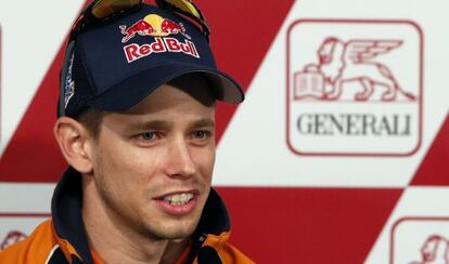 Stoner, en la conferencia de prensa del GP de Valencia 2012.