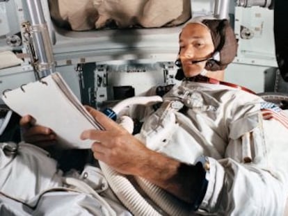 Los astronautas del  Apolo 11  volaron hacia el satélite con una computadora mucho menos potente que el teléfono que hoy llevamos en el bolsillo. Es verdad... hasta cierto punto
