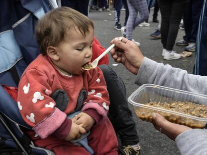 Ser un niño pobre en tres dimensiones