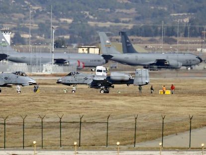 Cazas estadounidenses en la base turca de Incirlik a finales de 2015.