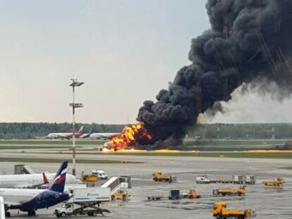 La tripulación asegura a las agencias rusas que un rayo alcanzó al avión de Aeroflot en pleno vuelo