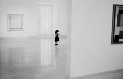 'Puntos de vista' (1993–1994) fue su último trabajo, una serie sobre visitantes en el Museo Thyssen-Bornemisza de Madrid en la que le gustaba sorprender a las personas en las salas.