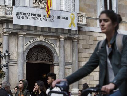 Los lazos amarillos que rechaza la Junta Electoral