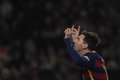 Messi celebra su gol ante el Athletic.