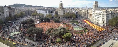 Una imagen de la concentración a las 12.00 del mediodía.