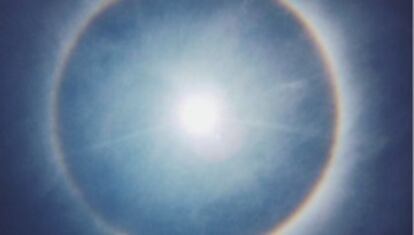 Foto de una cuenta de instagram del halo solar en México.