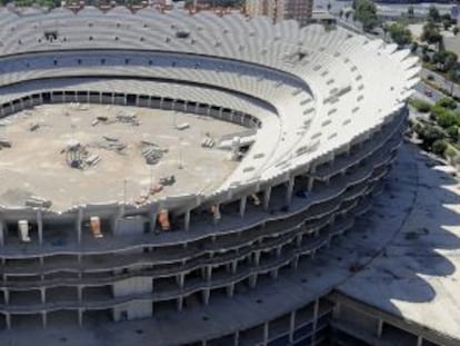 Vista a&eacute;rea de las obras paralizadas del nuevo Mestalla. 